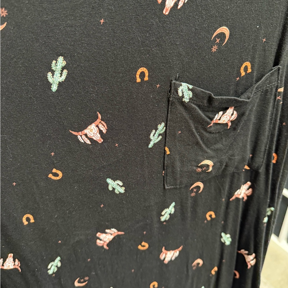 No Boundaries NOBO Black Patterned Western Night Sky Tie Front Women's Top - Picture 9 of 9
